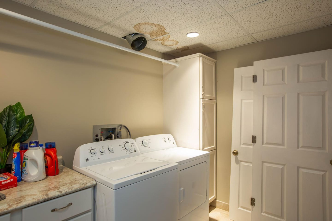 Castle Retreat: Lakeview Luxury