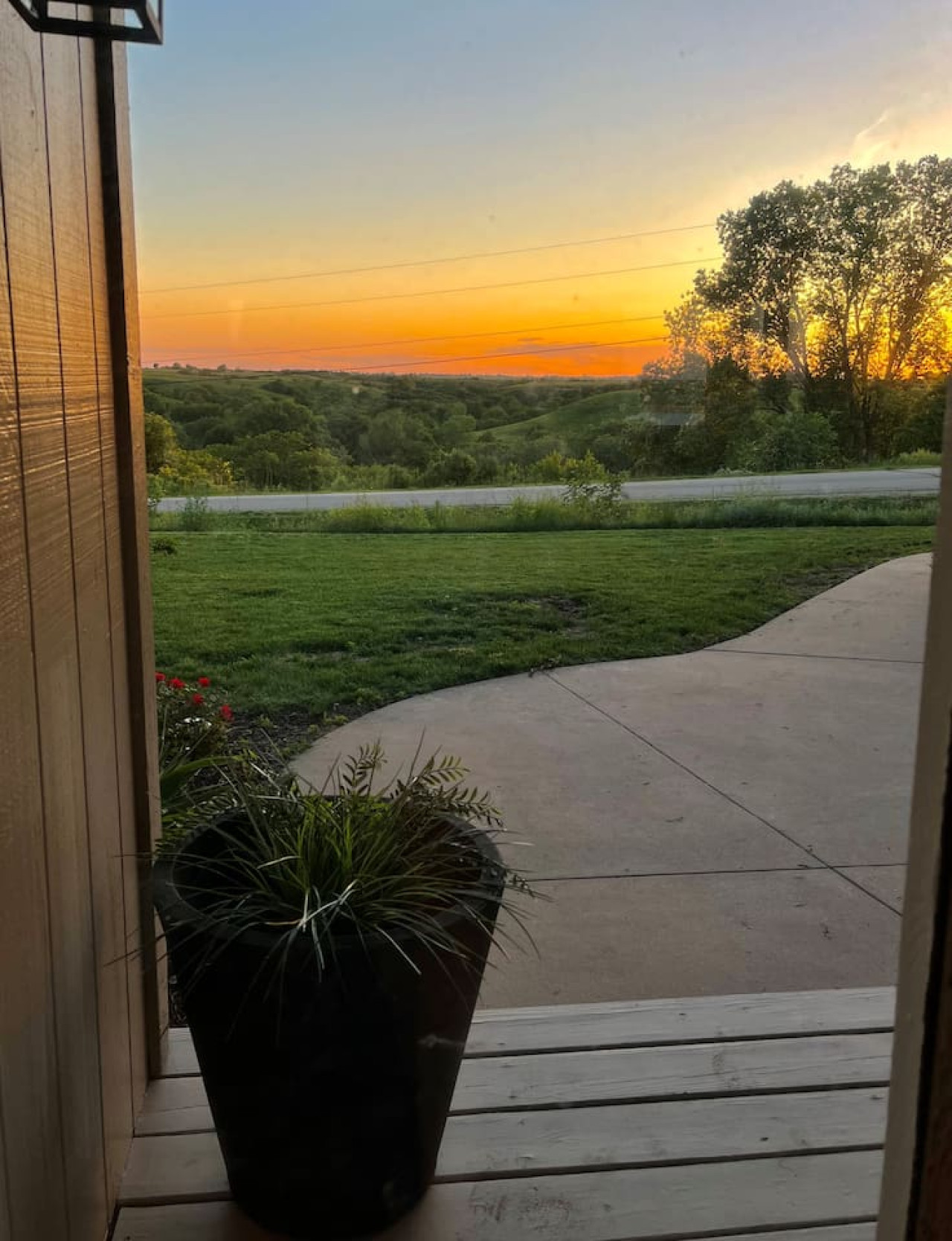 Castle Retreat: Lakeview Luxury