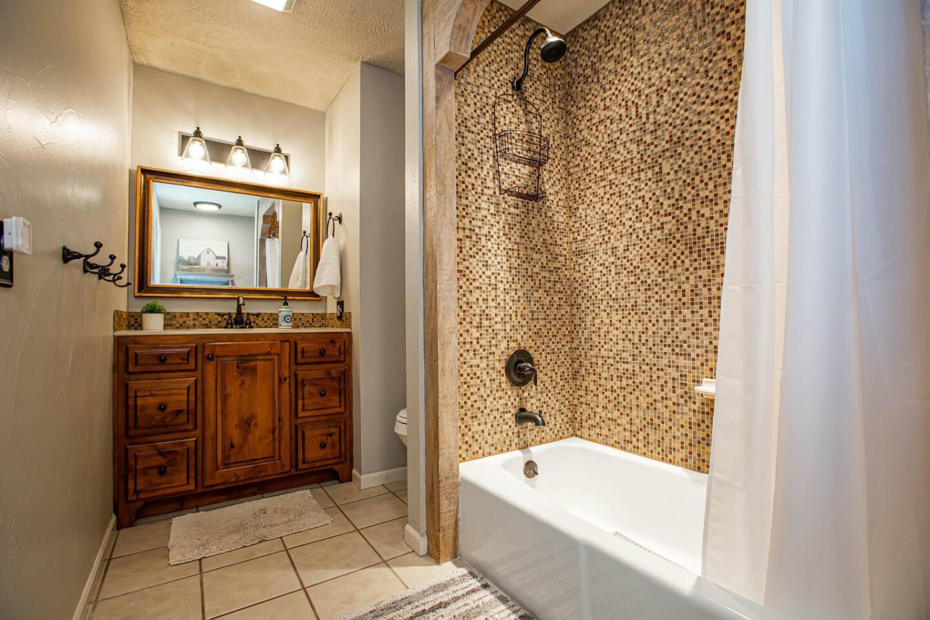 Castle Retreat: Lakeview Luxury