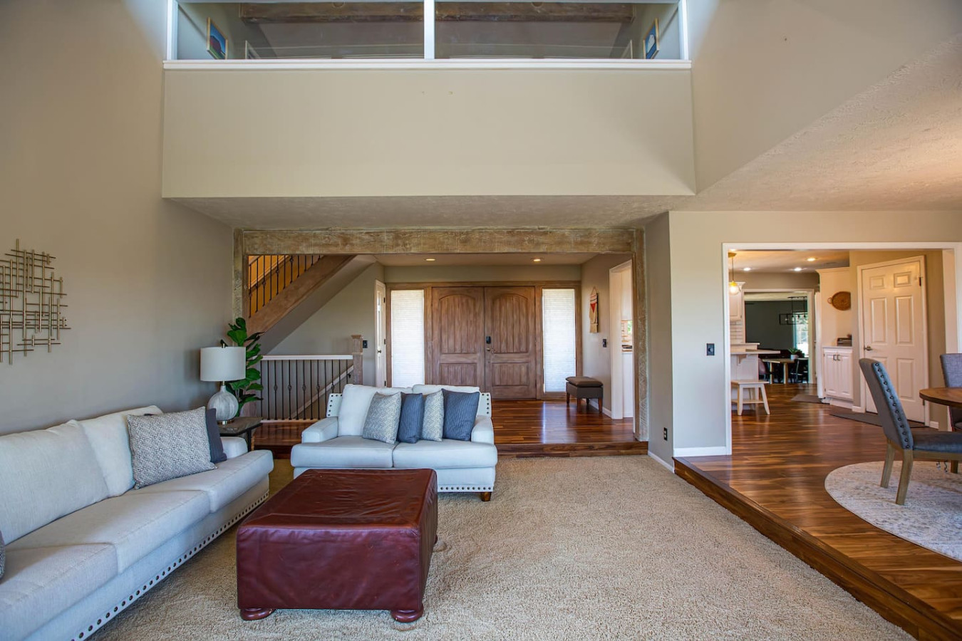 Castle Retreat: Lakeview Luxury