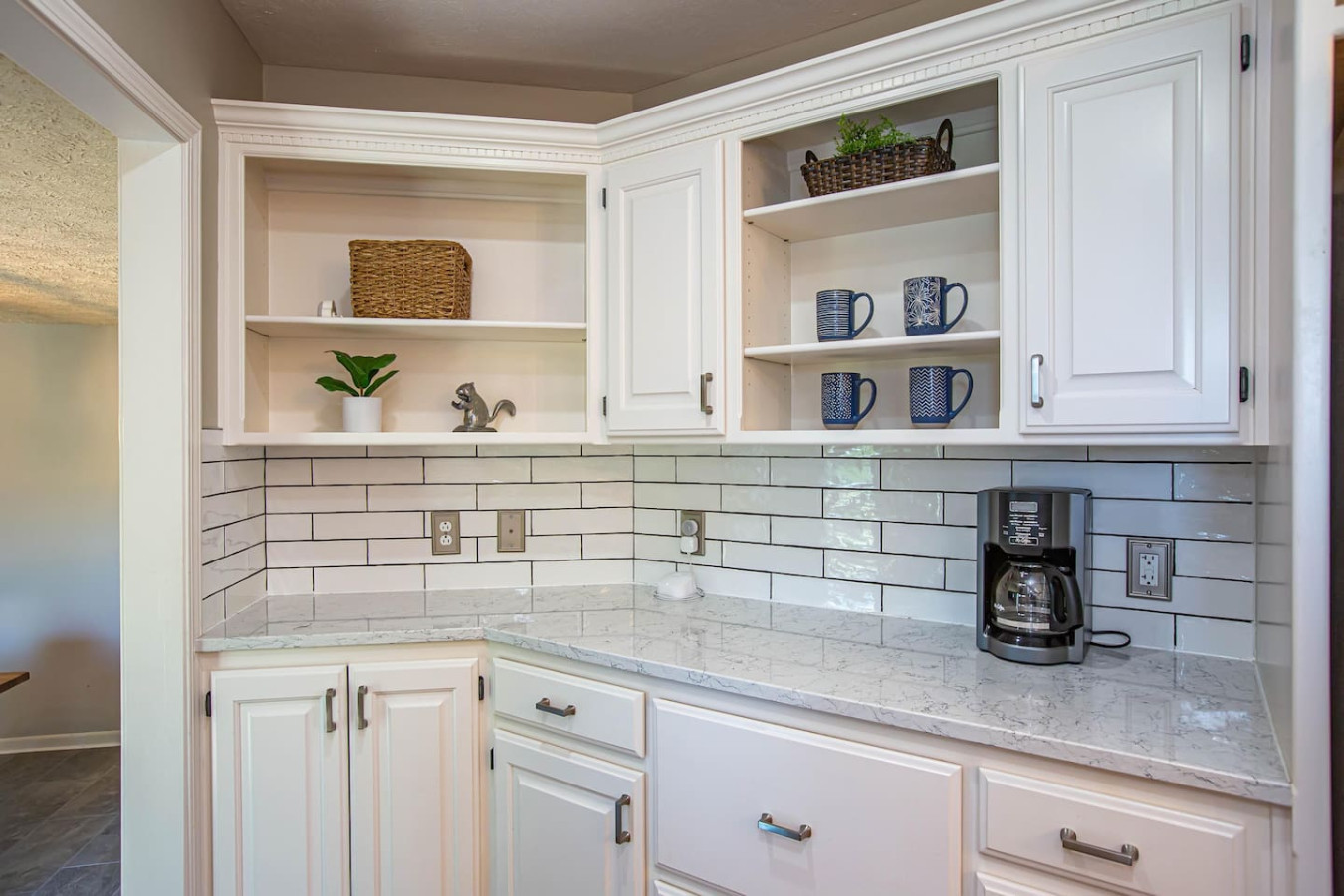 Castle Retreat: Lakeview Luxury