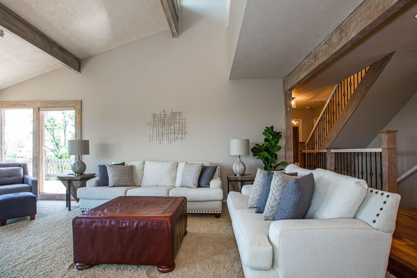 Castle Retreat: Lakeview Luxury