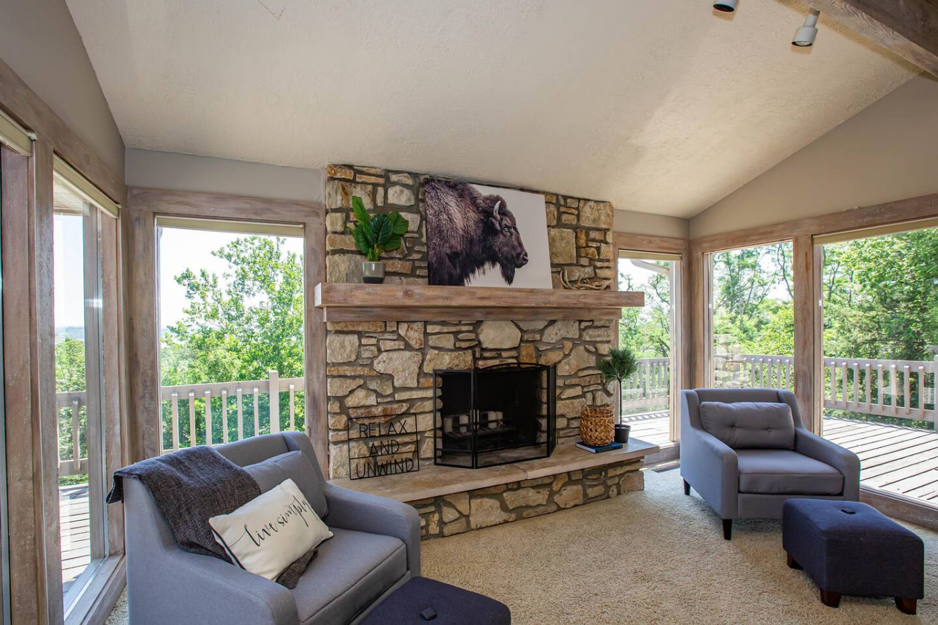 Castle Retreat: Lakeview Luxury