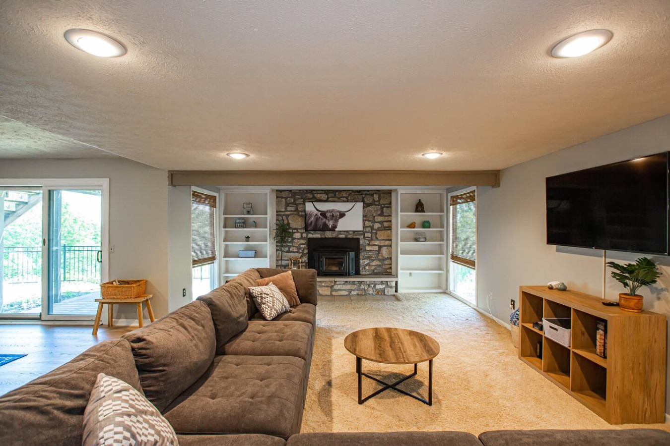 Castle Retreat: Lakeview Luxury