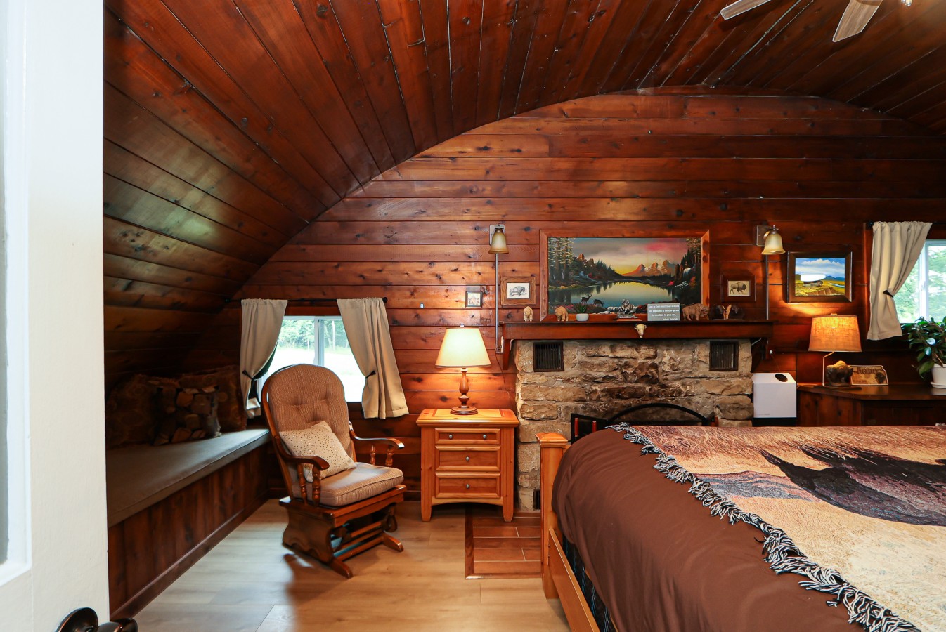 Peaceful Lake Cabin 3BD - Surrounded by Nature