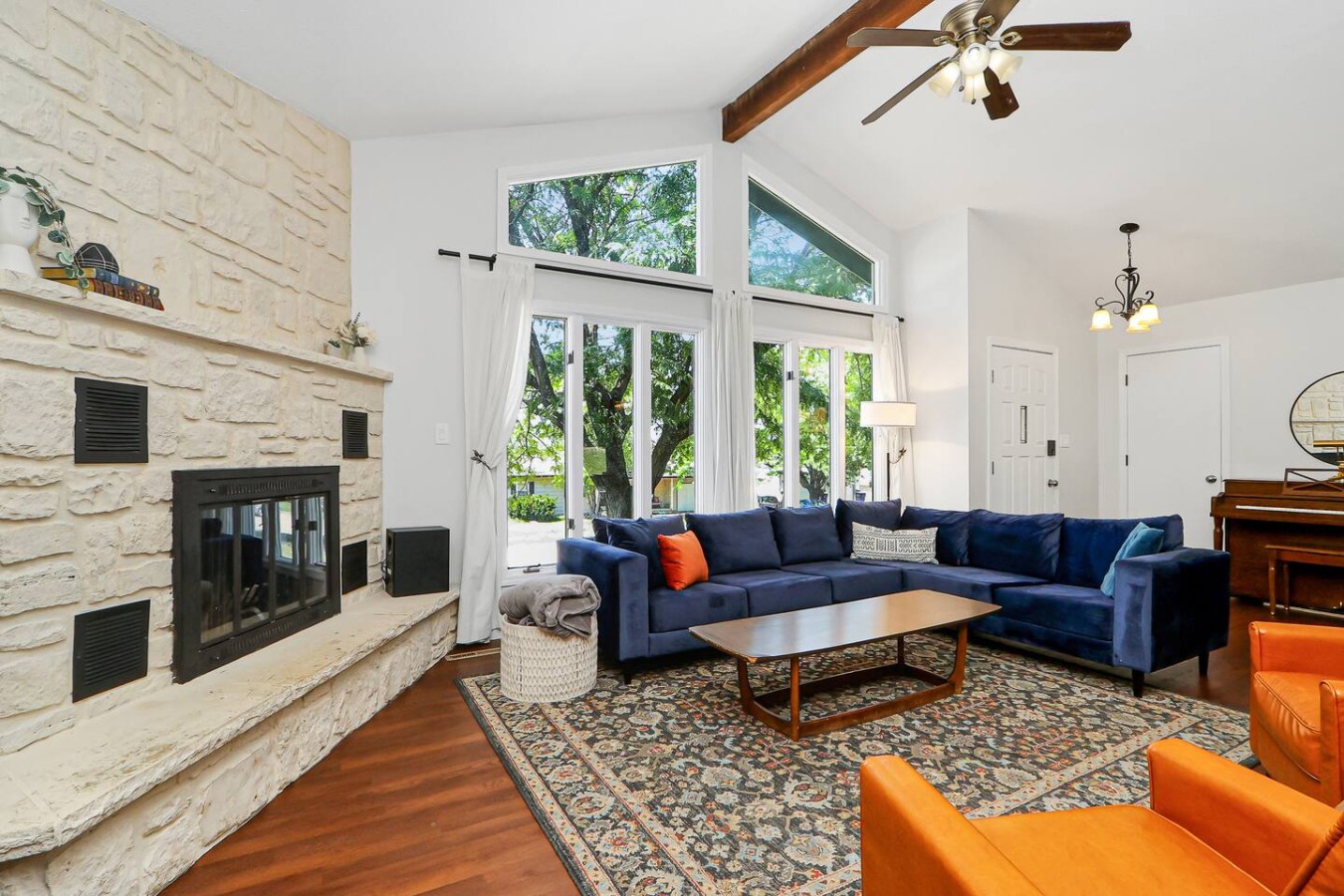 Family favorite: theater, clubhouse, toys, 4BR/3BA