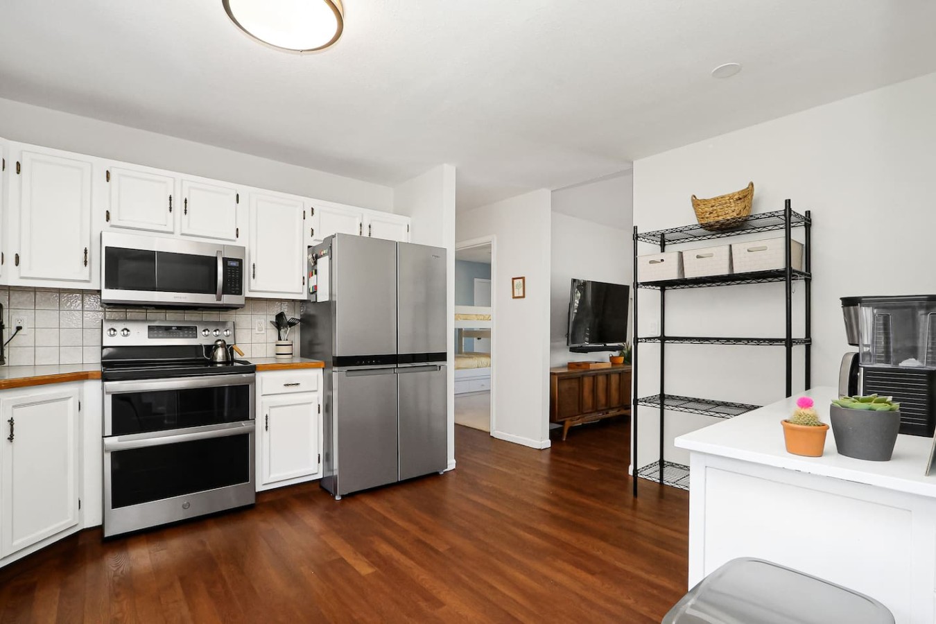Family favorite: theater, clubhouse, toys, 4BR/3BA