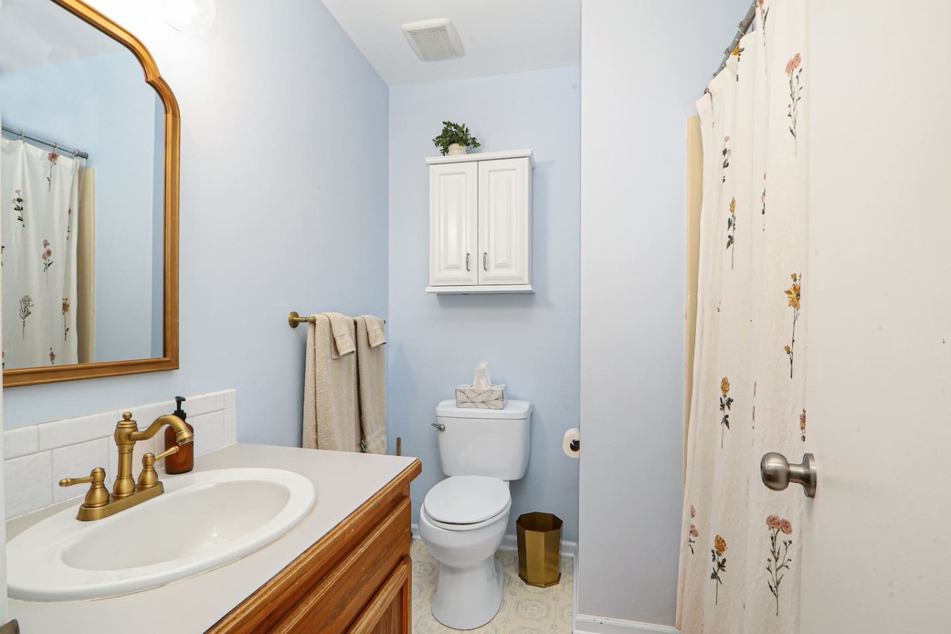 Family favorite: theater, clubhouse, toys, 4BR/3BA