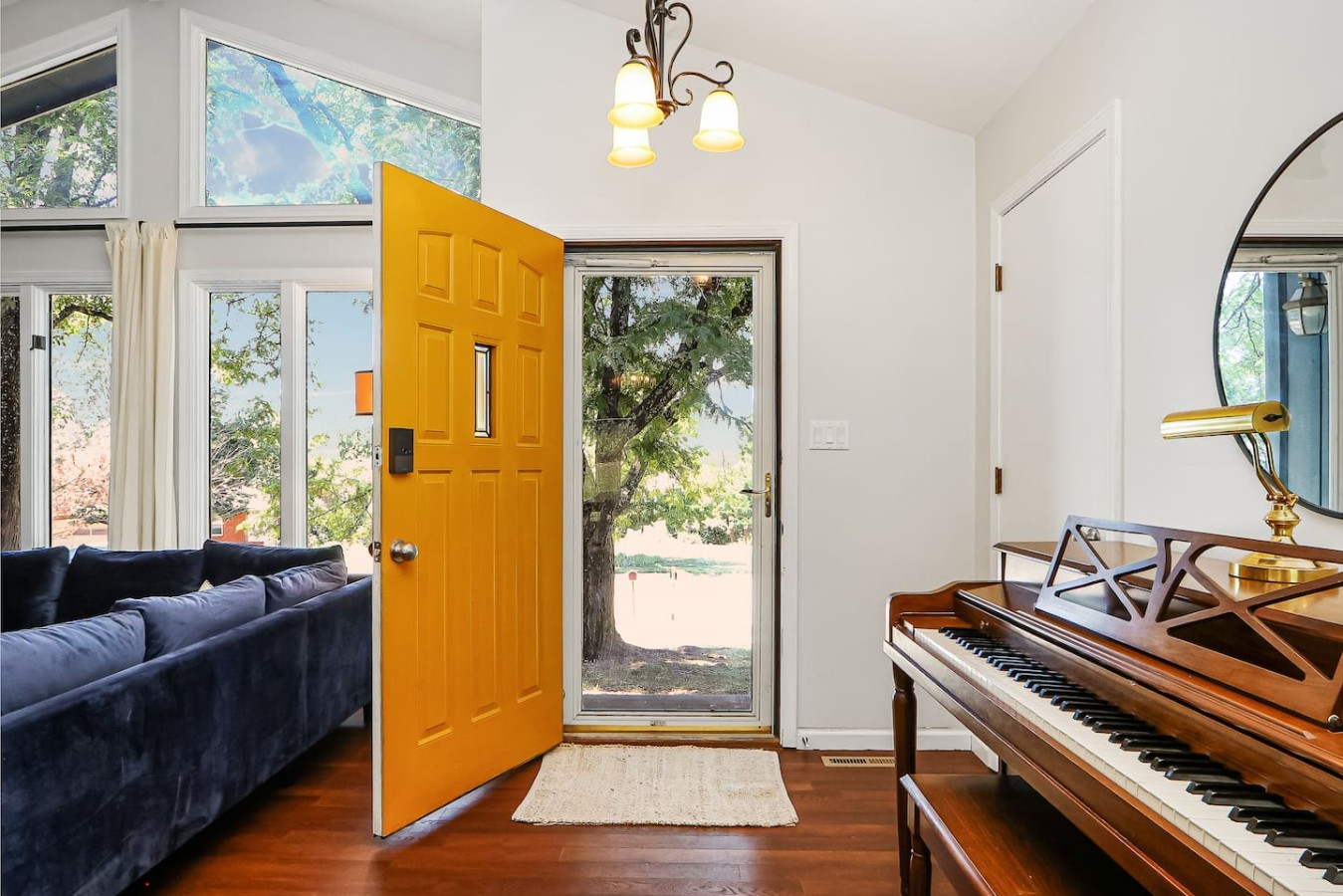 Family favorite: theater, clubhouse, toys, 4BR/3BA