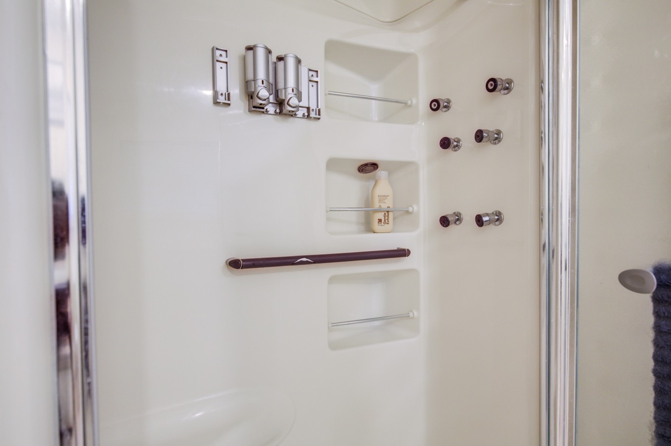 Spacious Home, Dual King Suites, Central Manhattan