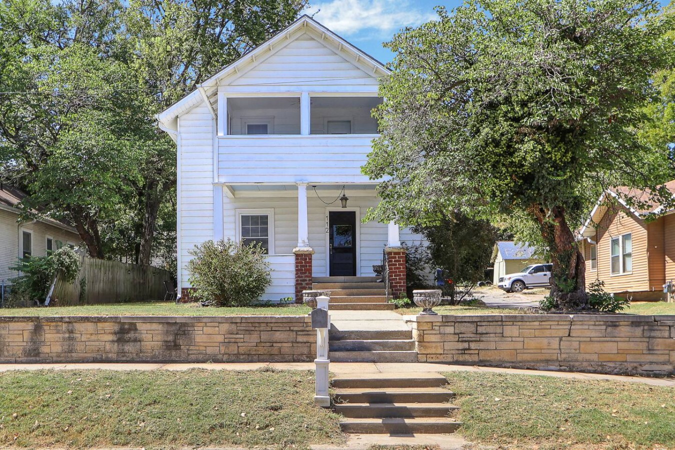 Unique & Cozy 3BD/2.5BA Home, Screened Porch, Loft
