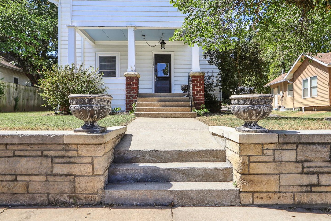 Unique & Cozy 3BD/2.5BA Home, Screened Porch, Loft