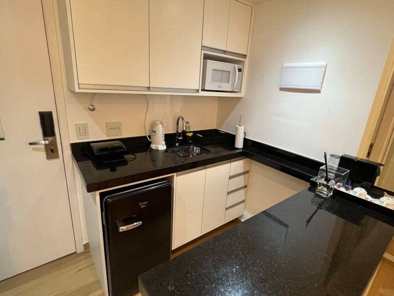 Studio de 1 quarto mobiliado para alugar em Indianópolis, São Paulo, foto 6