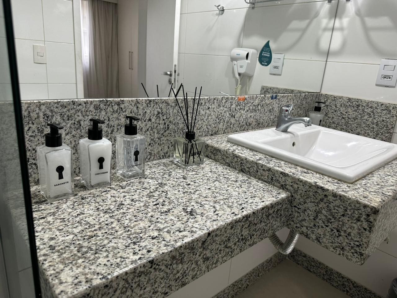 Studio mobiliado para temporada em São Luiz, Belo Horizonte, foto 6