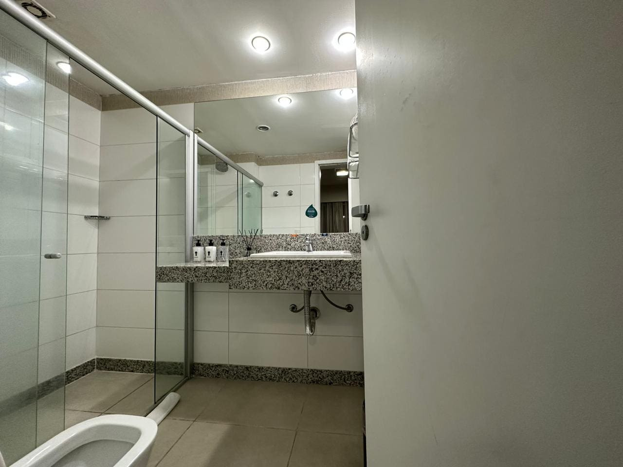 Studio mobiliado para temporada em São Luiz, Belo Horizonte, foto 4