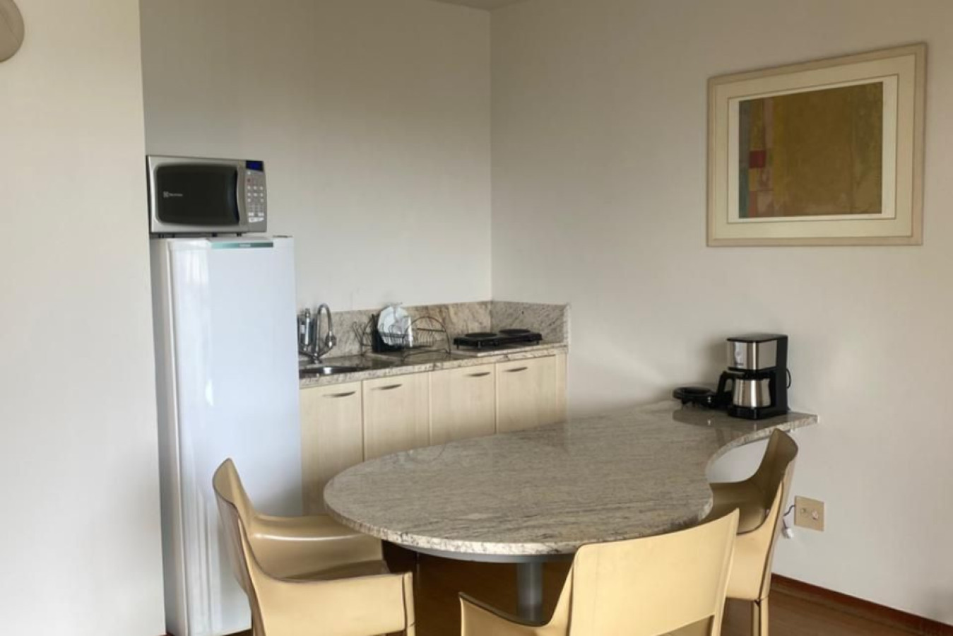 Studio mobiliado para temporada em Funcionários, Belo Horizonte, foto 6