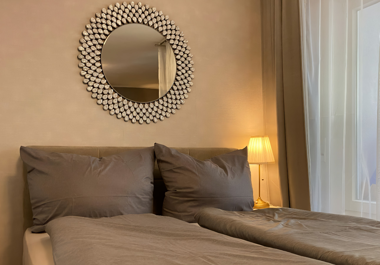 Designer Studio mit Balkon im Zentrum von Karlsruhe - APOLONIAliving