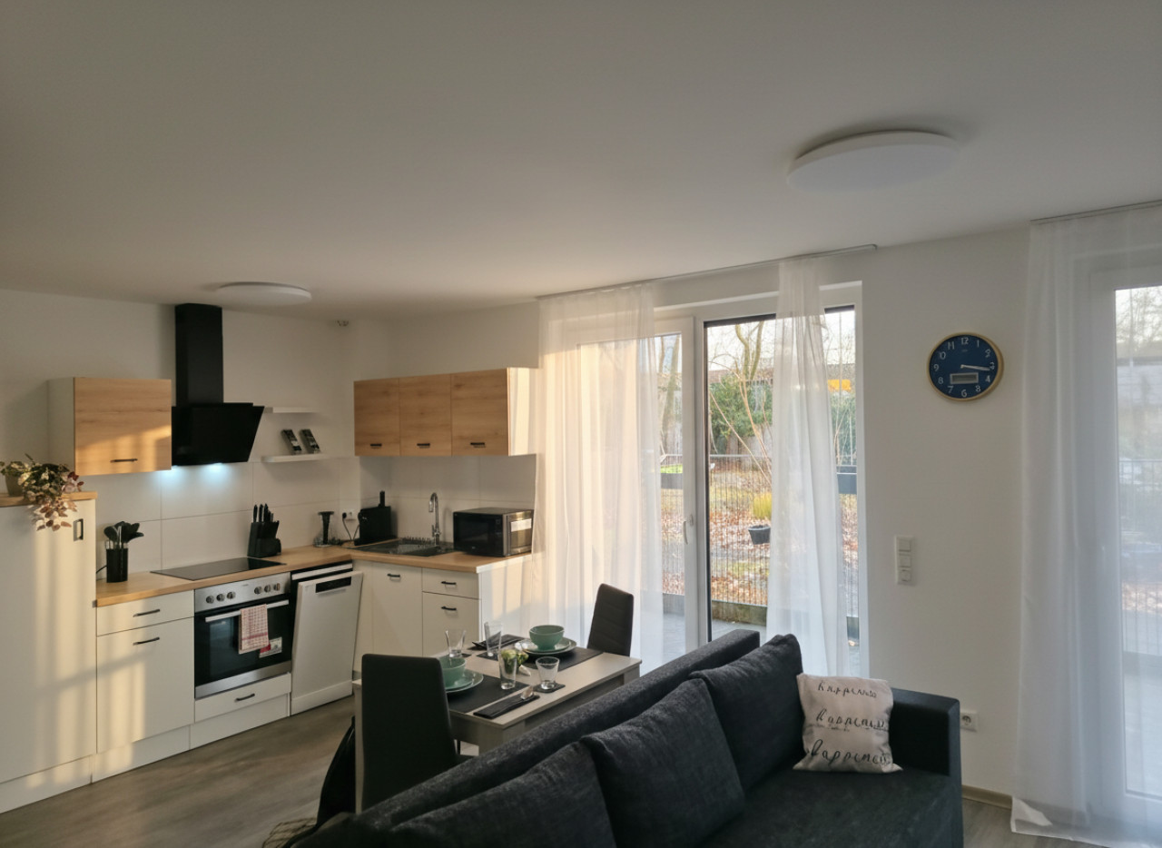 Modern Ground Floor Living nearby RheinHafen mit Balkon und Parken - APOLONIAliving