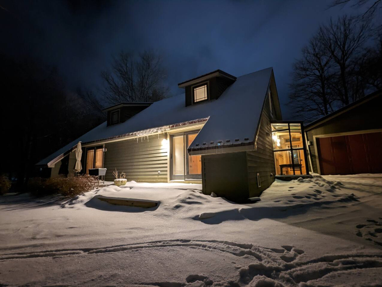 は Seasonal Bliss-Ski-Hike-Relax