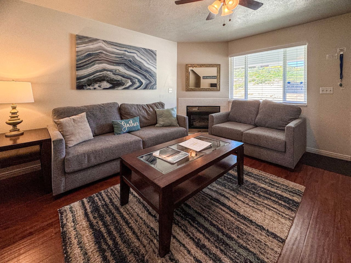 Updated Lake View Condo 941 #2 - Amazing Views — Garden City, UT — vacation rental