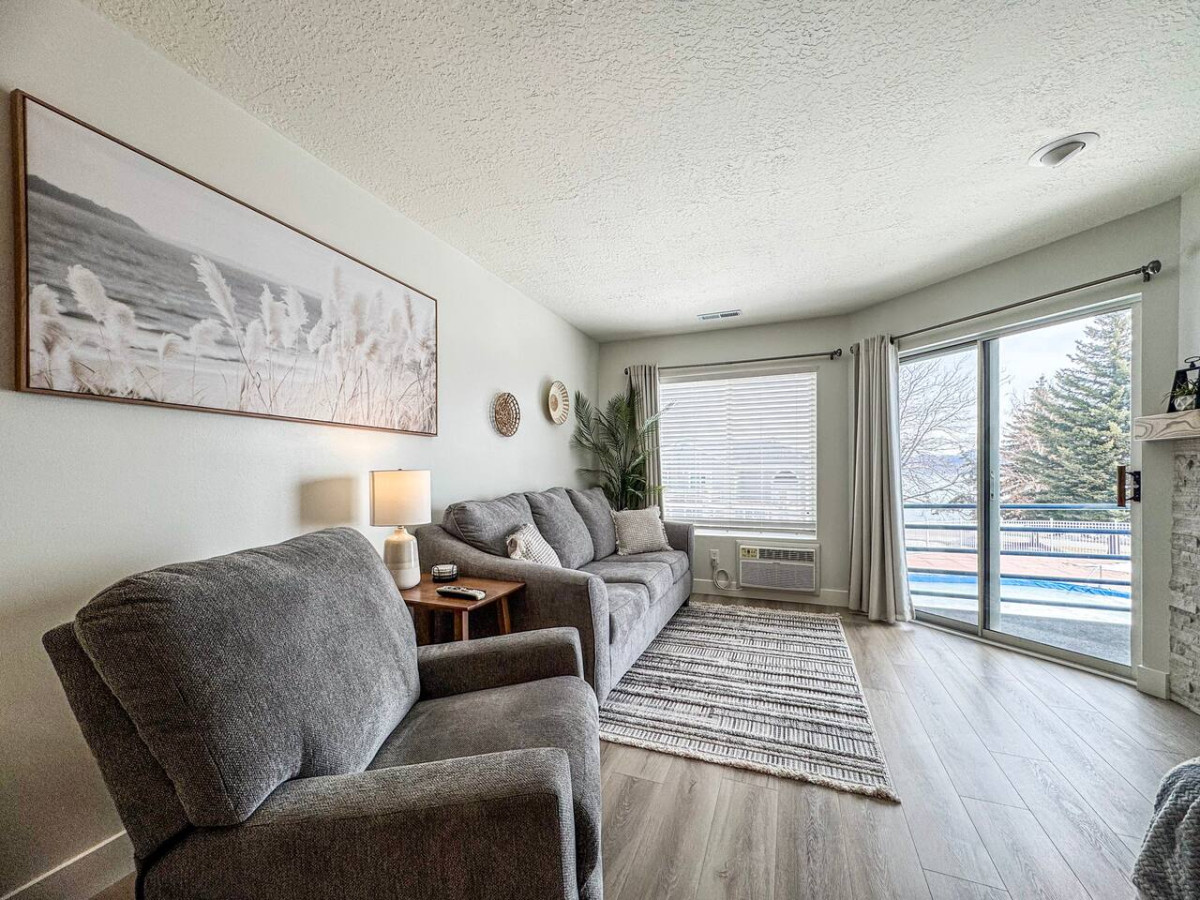 Inn Building Condo #209-Beautifully updated, view — Garden City, UT — vacation rental
