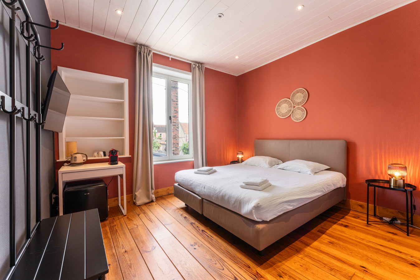 Cosy room next to old brewery in — The Lake Suites Bruges