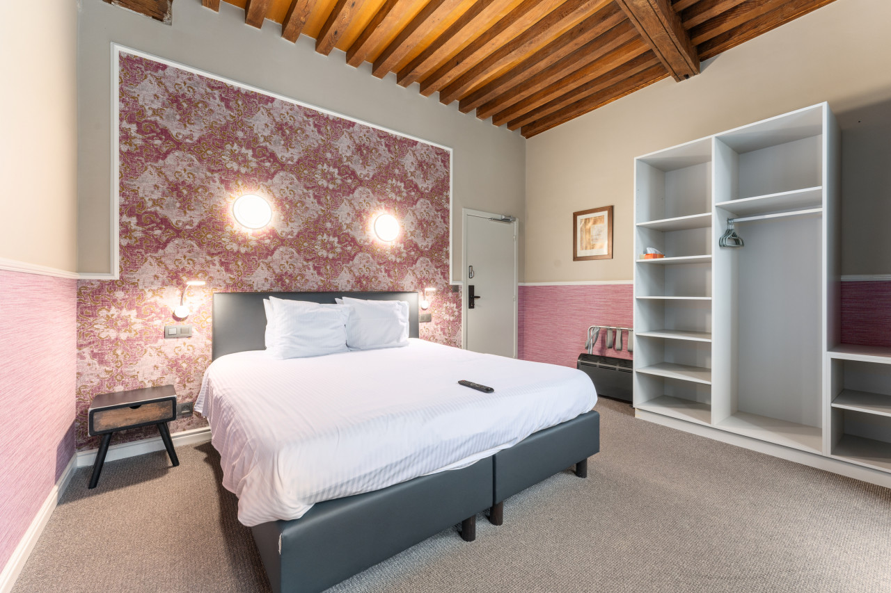 Stylish Double Room in Historic Bruges Hotel - Hotel Karel de Stoute Bruges - Photo 1