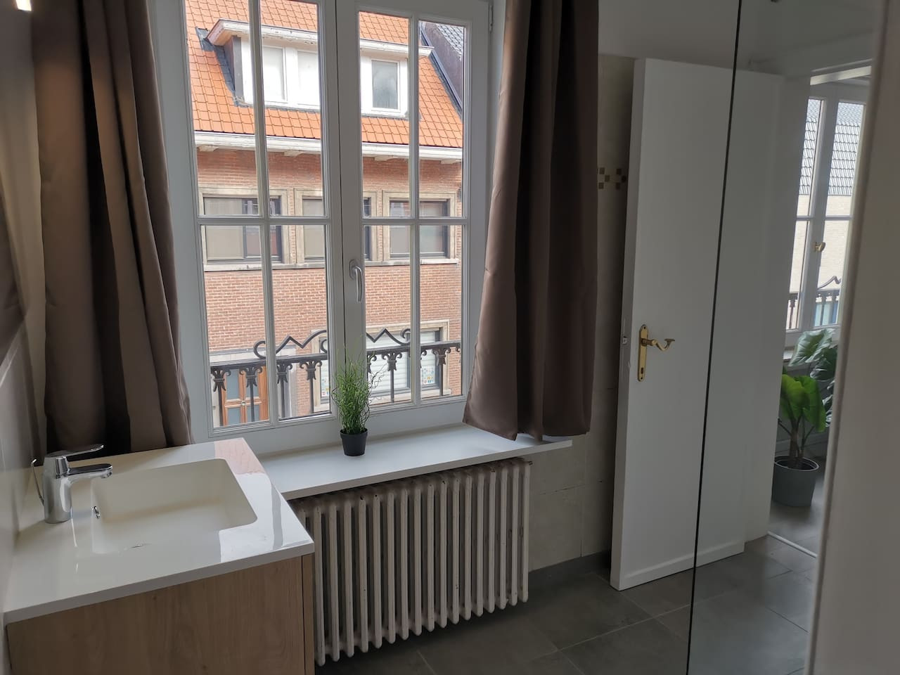 Spacious Quadruple Suite photo 26