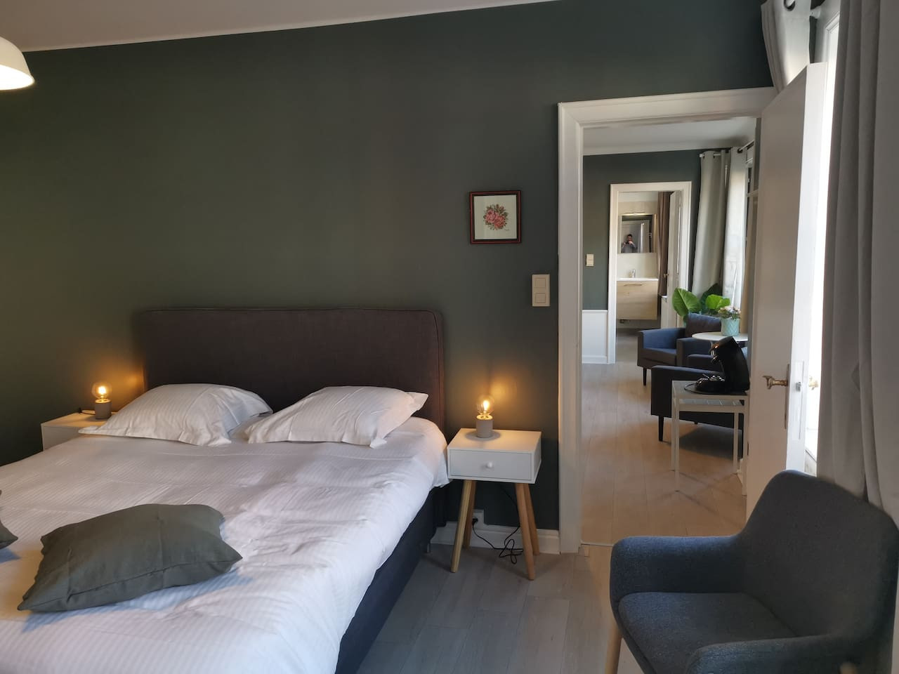 Spacious Quadruple Suite photo 8