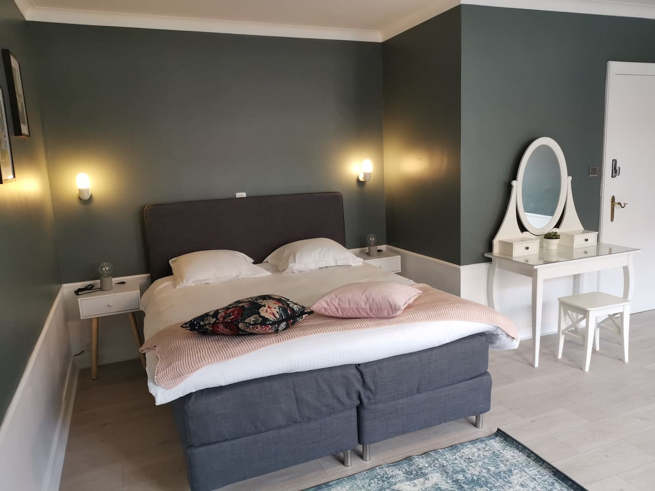 Spacious Quadruple Suite photo 20