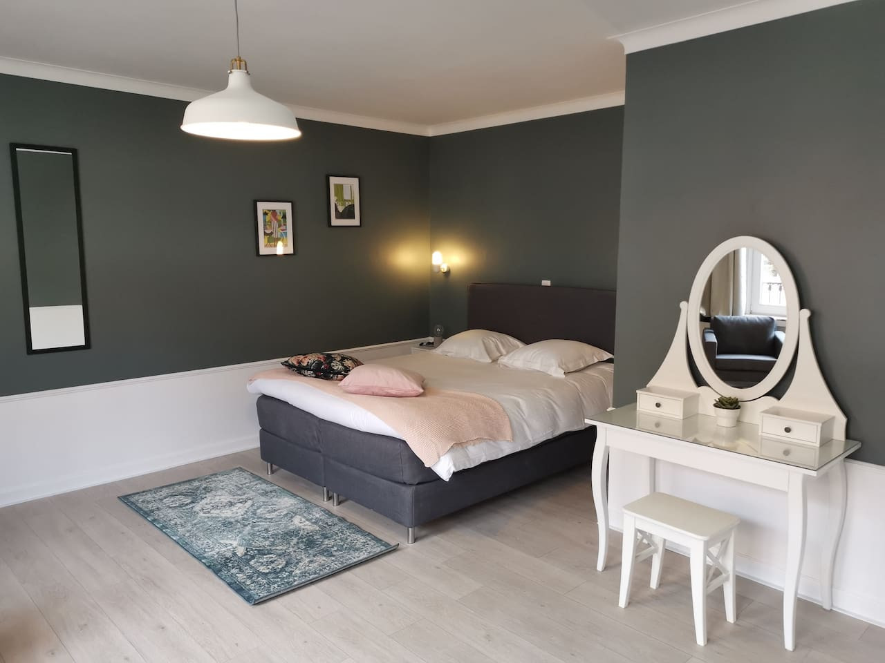 Spacious Quadruple Suite photo 1