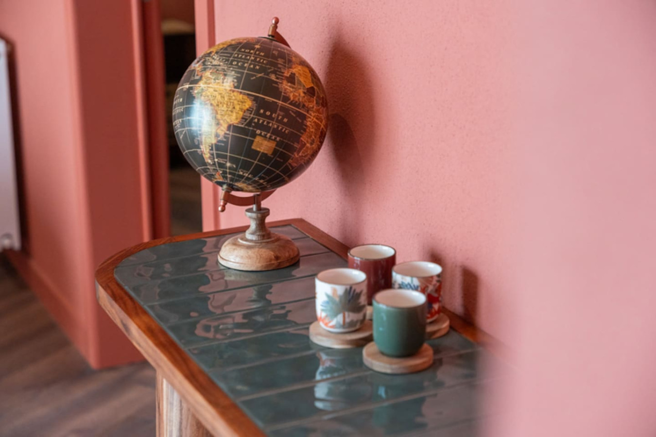 Global Groove Room - 5