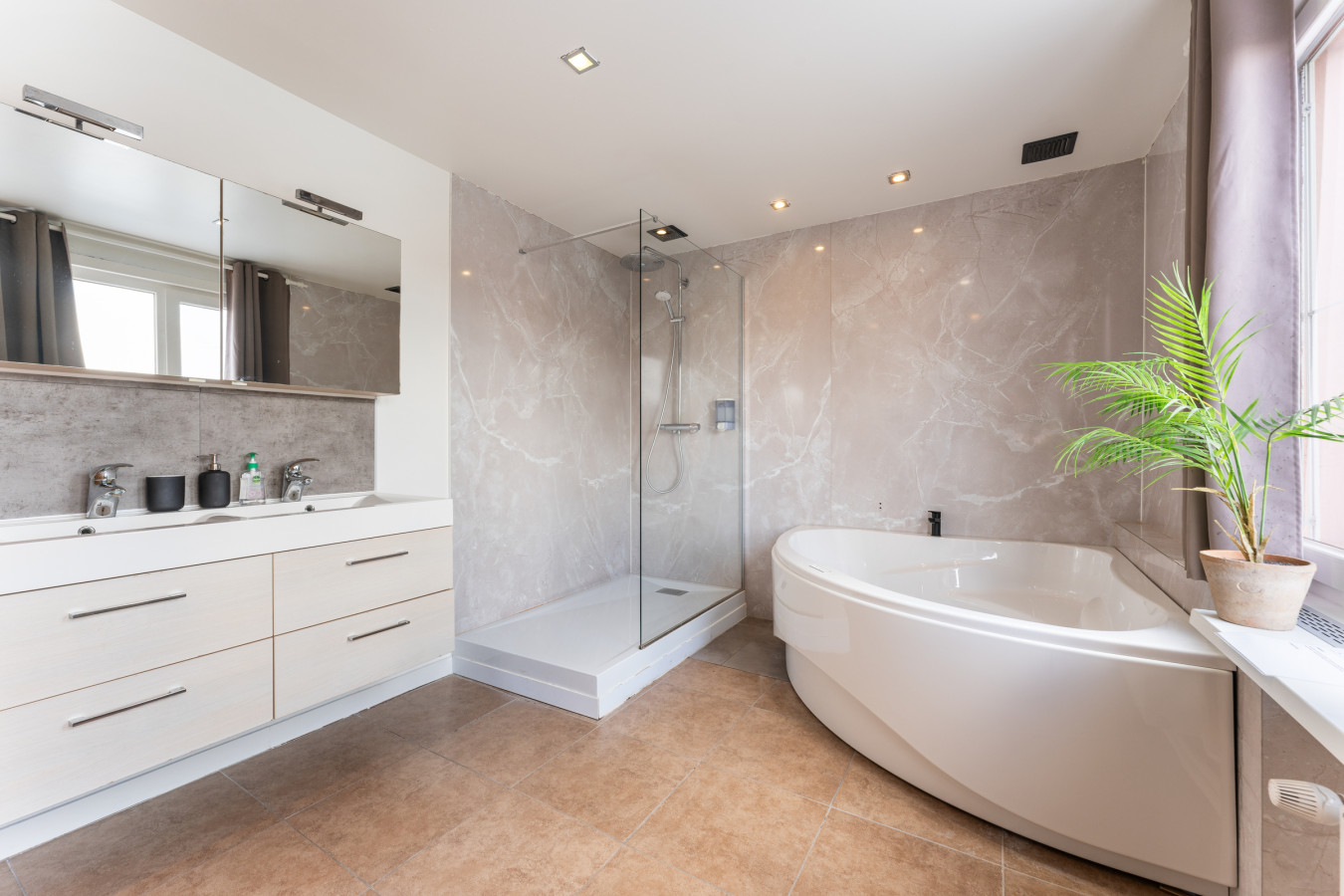 The Sweet Rose photo 14