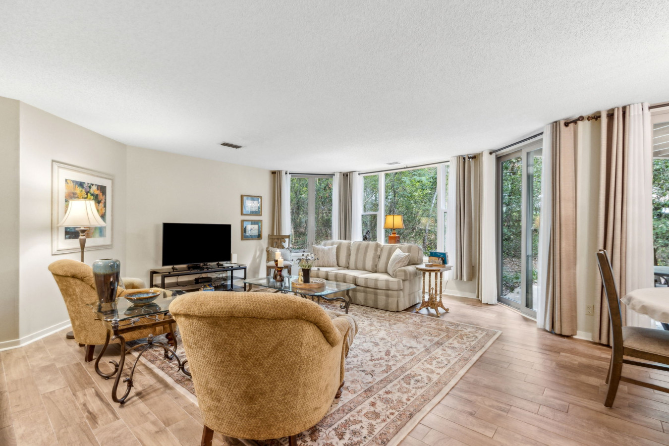 2338 - Courtside Villa II: Spacious Loft Living