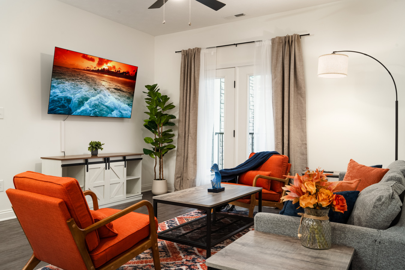 20 mins DT| Sleeps 10 | Decadent Haven Spacious Gym