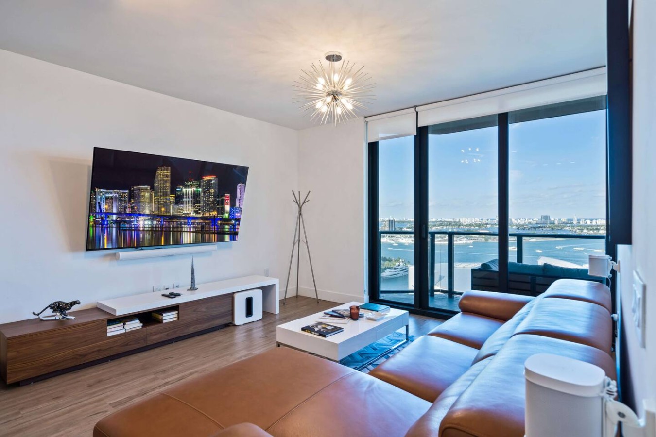 Dreamy 2BR Retreat | Unbeatable Water Views