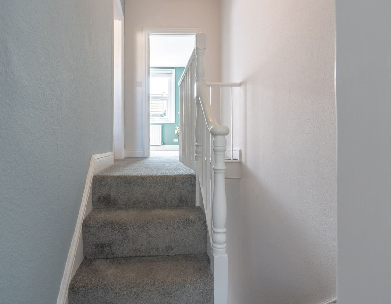 Margate | Cosy Cottage | 5 mins Old Town & Beach | Decked Garden in Blue Shells Cottage, 27 Brockley Road - Property image 31 - VivreStays