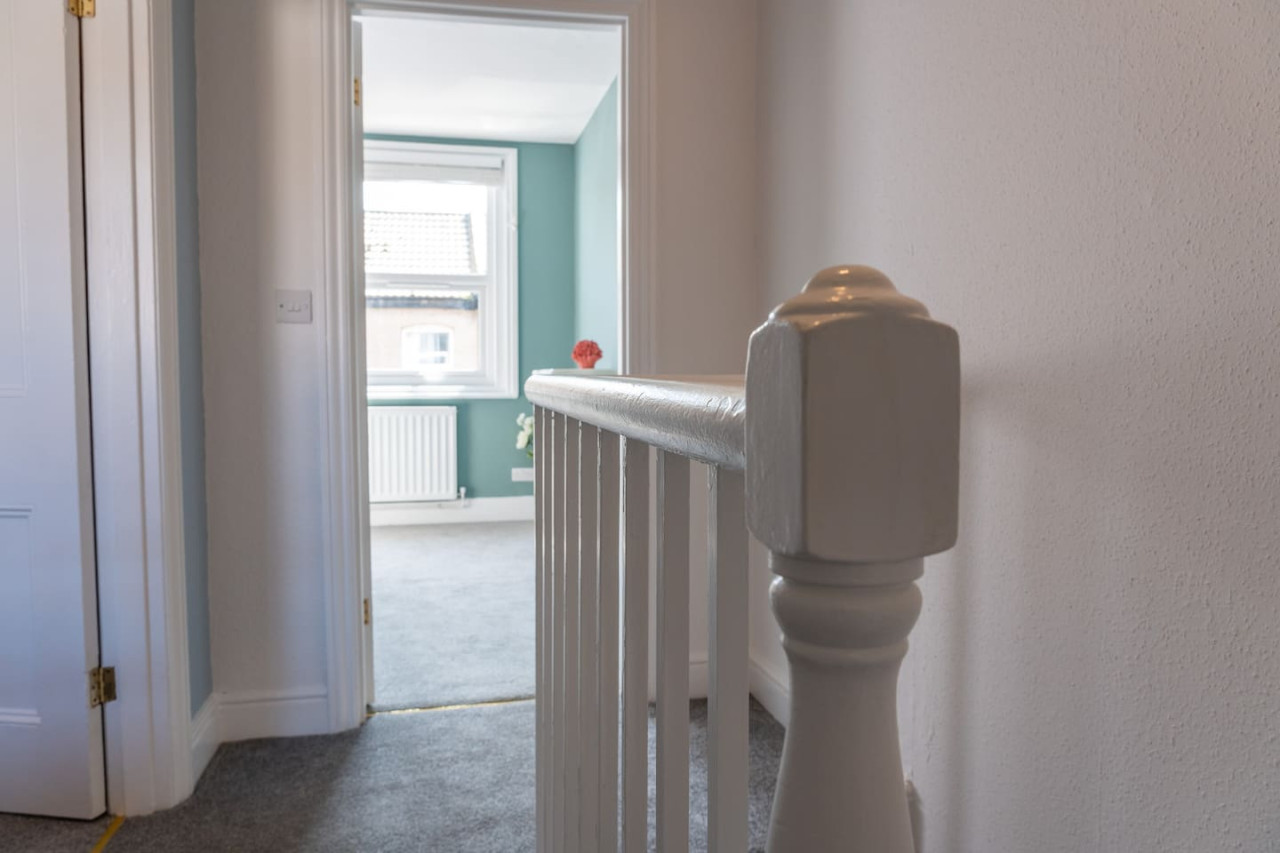 Margate | Cosy Cottage | 5 mins Old Town & Beach | Decked Garden in Blue Shells Cottage, 27 Brockley Road - Property image 46 - VivreStays