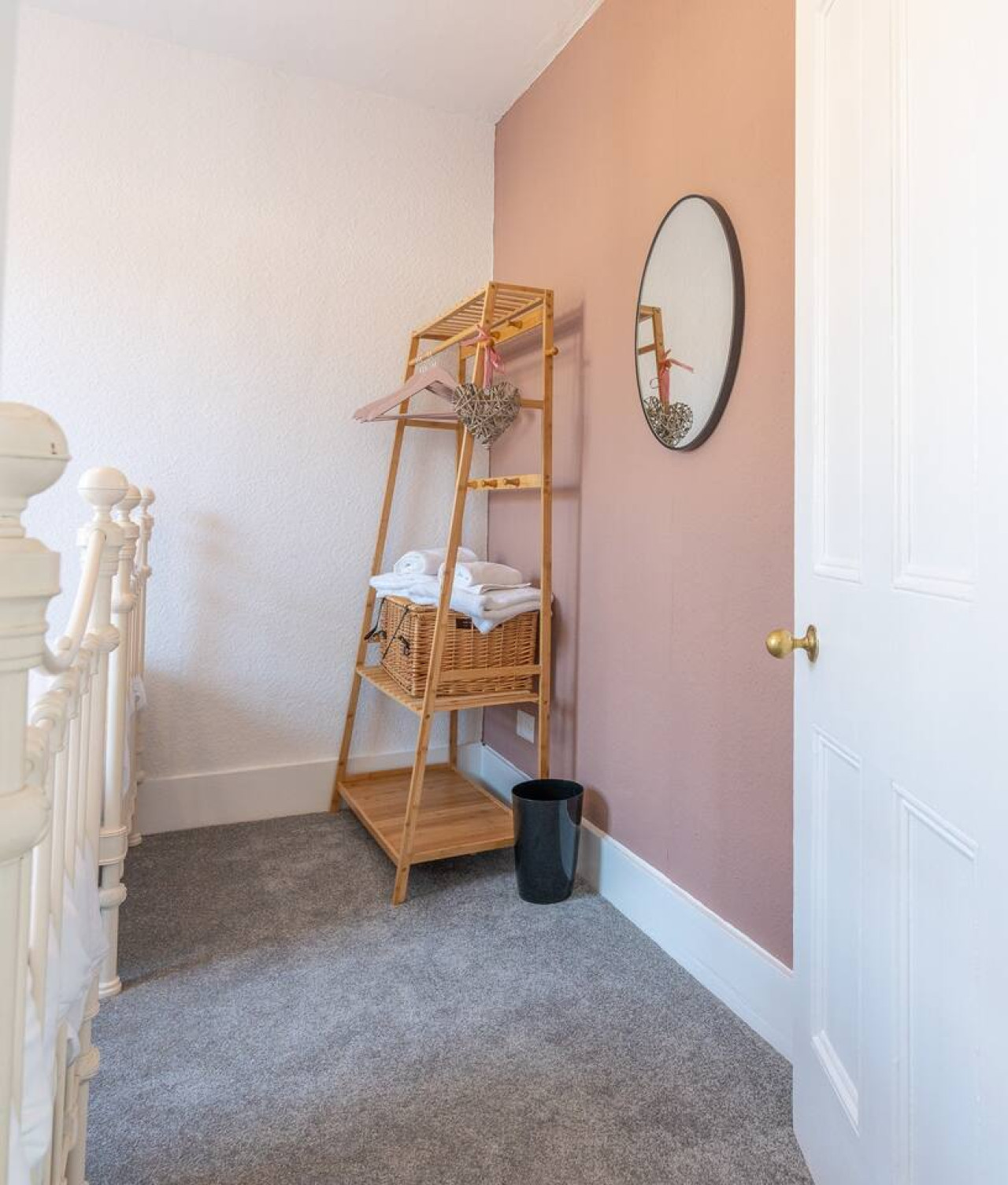 Margate | Cosy Cottage | 5 mins Old Town & Beach | Decked Garden in Blue Shells Cottage, 27 Brockley Road - Property image 29 - VivreStays