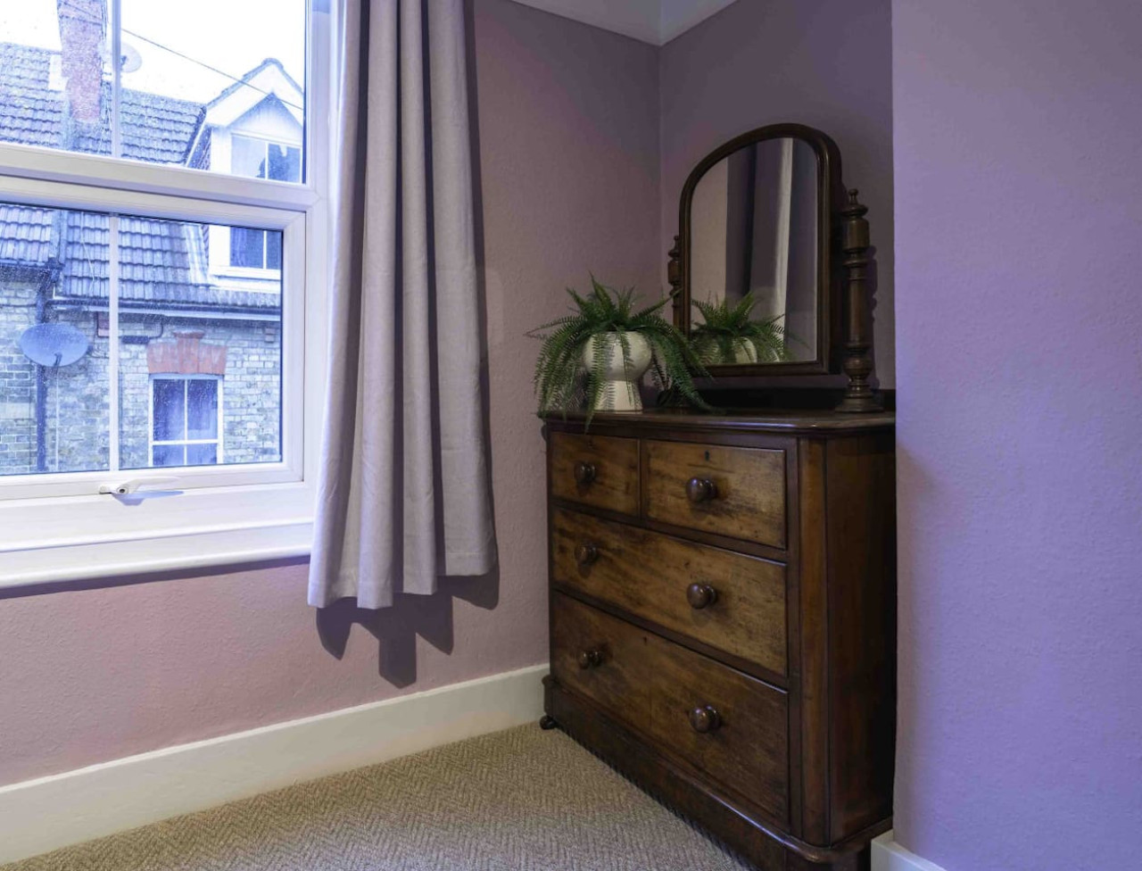 Ramsgate |Charming Seaside Cottage |Garden in 12 Rodney Street - Property image 28 - VivreStays