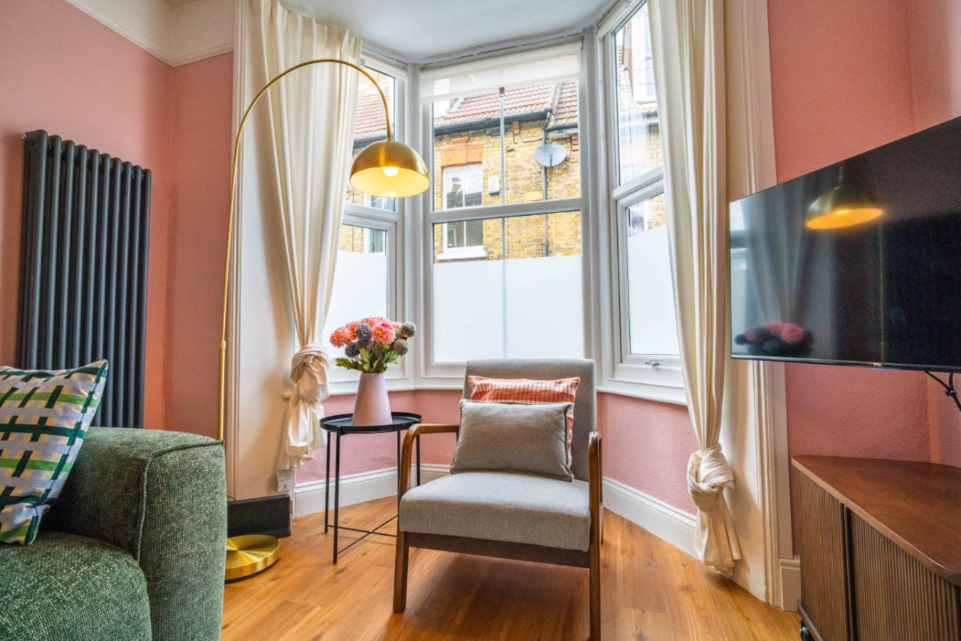 Ramsgate |Charming Seaside Cottage |Garden in 12 Rodney Street - Property image 14 - VivreStays