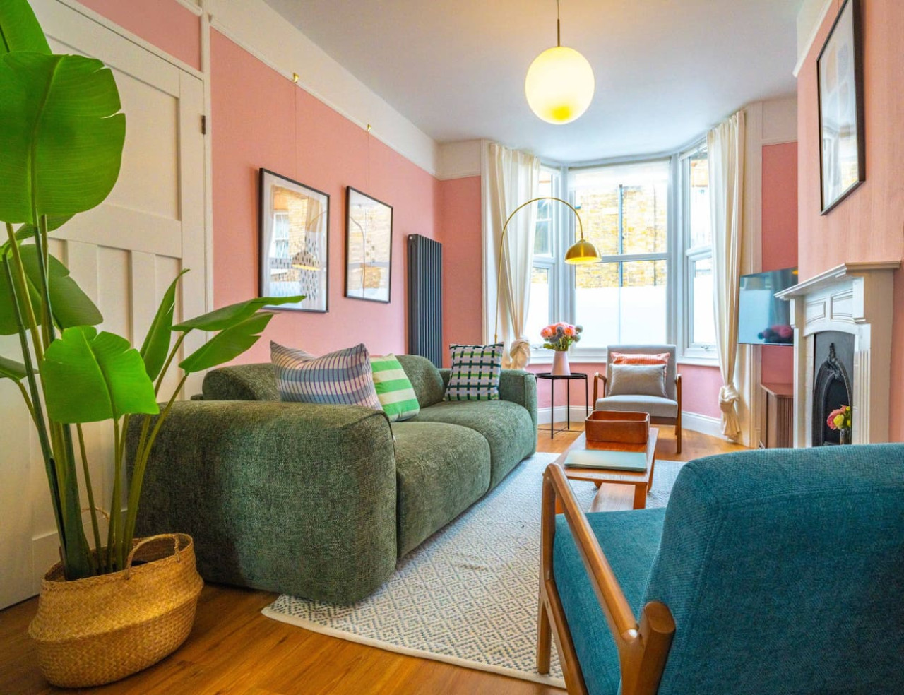 Ramsgate |Charming Seaside Cottage |Garden in 12 Rodney Street - Property image 12 - VivreStays