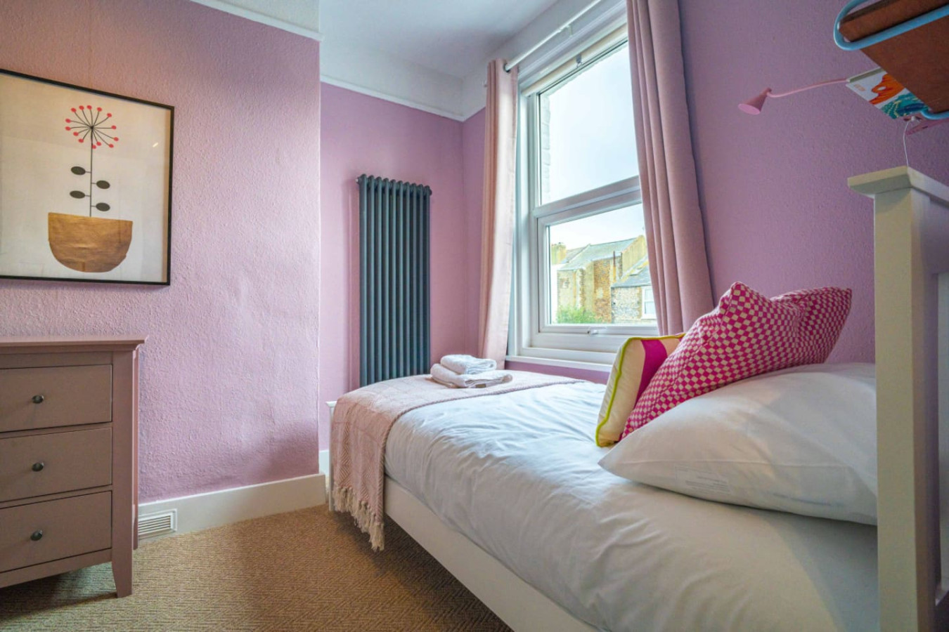 Ramsgate |Charming Seaside Cottage |Garden in 12 Rodney Street - Property image 30 - VivreStays