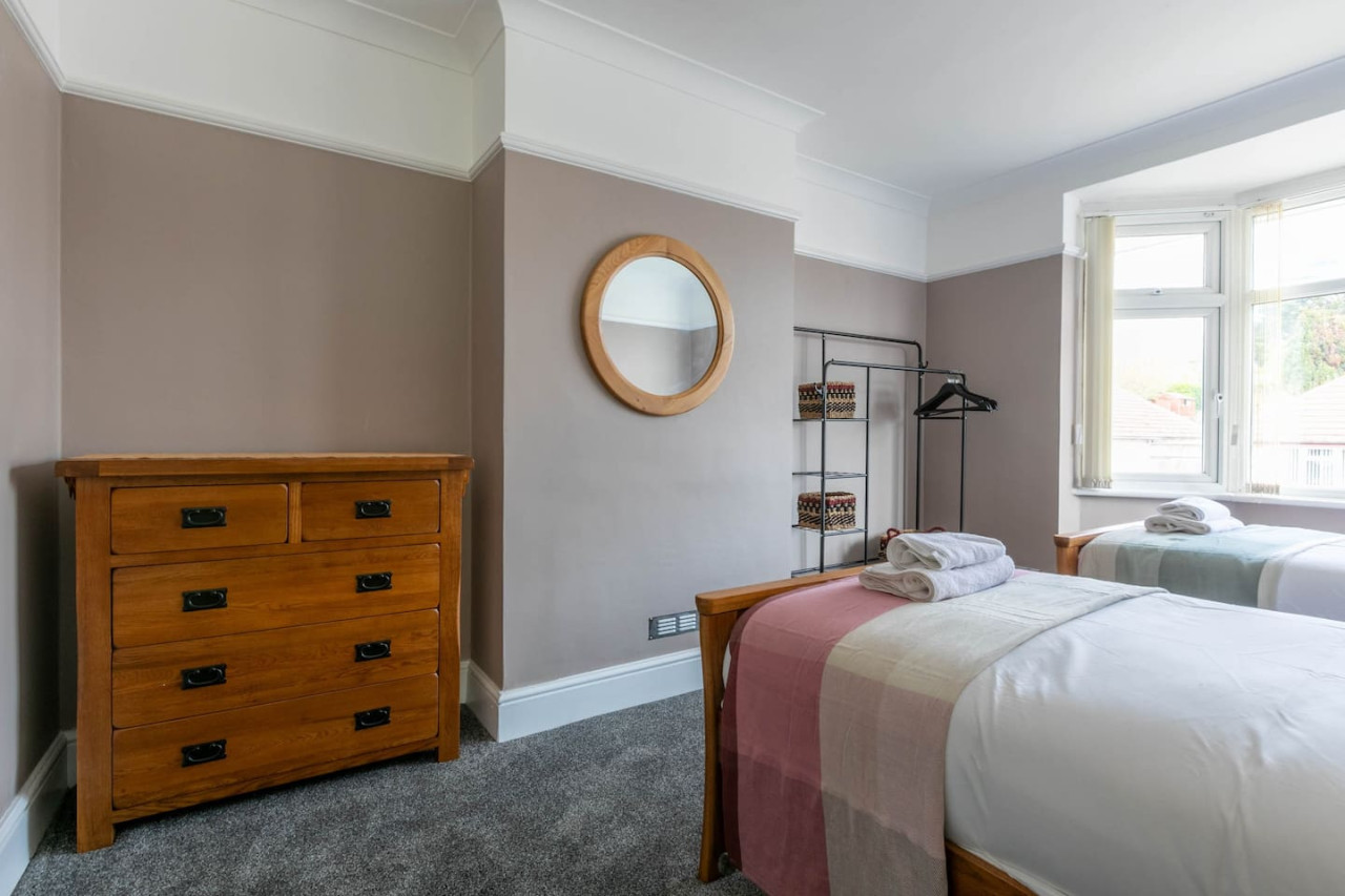Broadstairs | Family Home |Games Room | Parking | Beach 5 mins in 69 Bradstow Way - Property image 47 - VivreStays