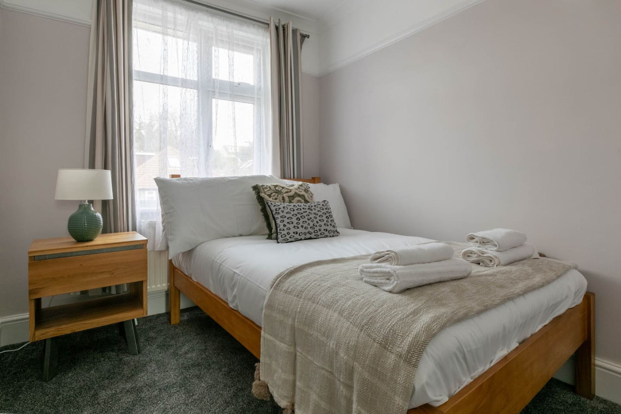 Broadstairs | Family Home |Games Room | Parking | Beach 5 mins in 69 Bradstow Way - Property image 12 - VivreStays