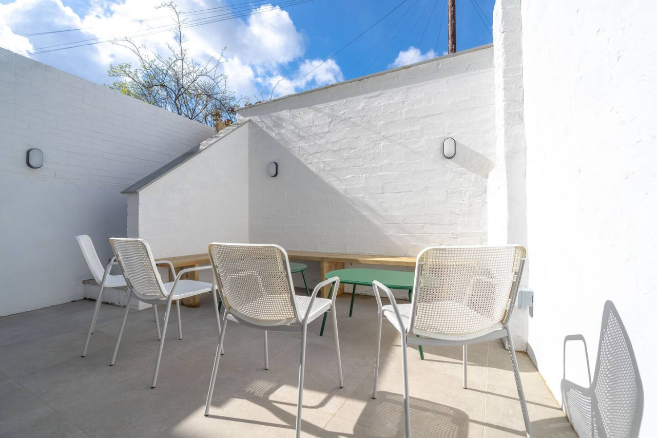 Broadstairs | ColourPop 5 Bed House | Parking | Beach/Bars 2 min in 28 York Street - Property image 7 - VivreStays
