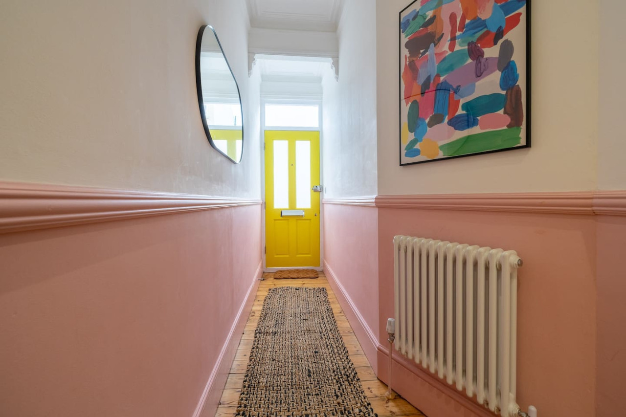 Broadstairs | ColourPop 5 Bed House | Parking | Beach/Bars 2 min in 28 York Street - Property image 75 - VivreStays