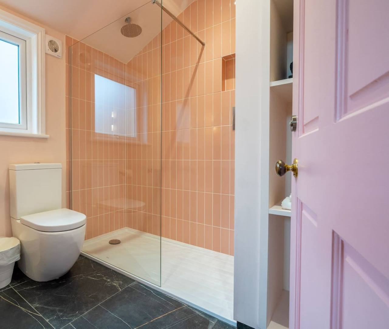 Broadstairs | ColourPop 5 Bed House | Parking | Beach/Bars 2 min in 28 York Street - Property image 45 - VivreStays