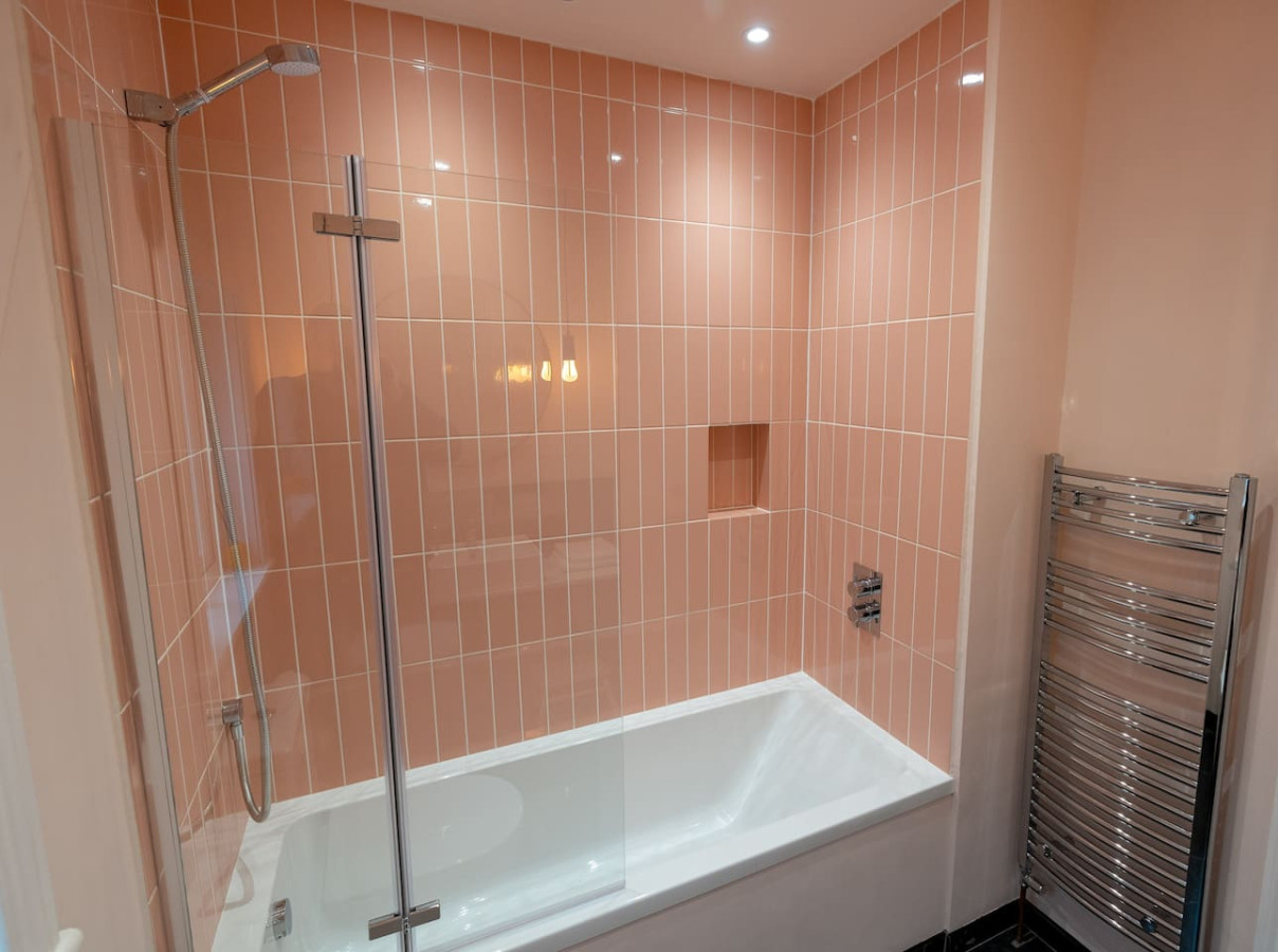 Broadstairs | ColourPop 5 Bed House | Parking | Beach/Bars 2 min in 28 York Street - Property image 60 - VivreStays