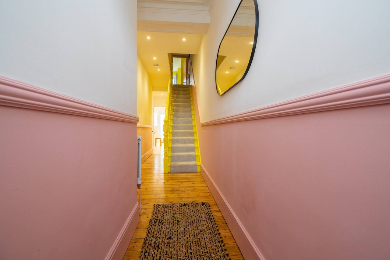 Broadstairs | ColourPop 5 Bed House | Parking | Beach/Bars 2 min in 28 York Street - Property image 74 - VivreStays